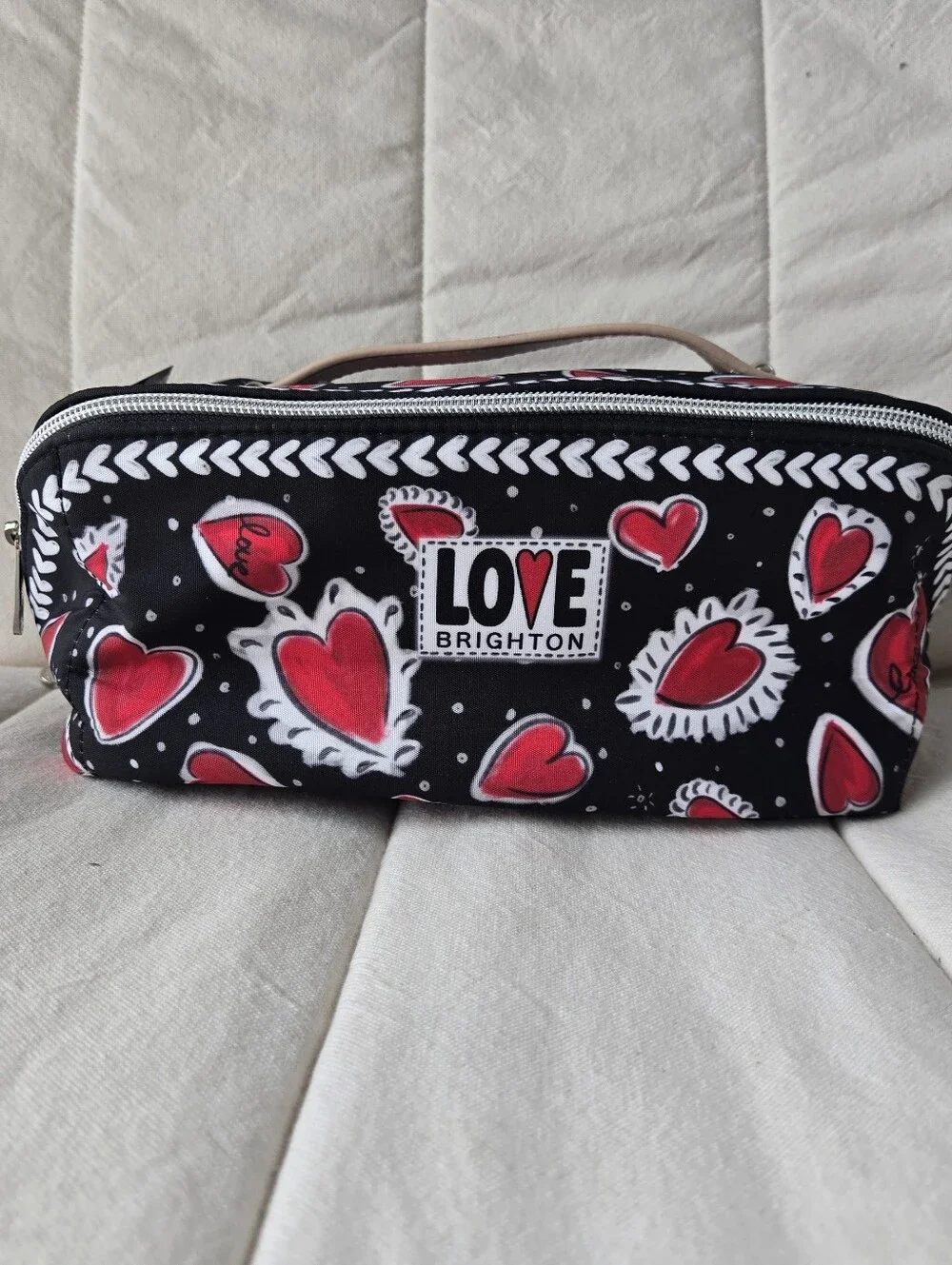 Brighton Hearts Flutter‎ Cosmetic Bag Compact Travel Organizer
